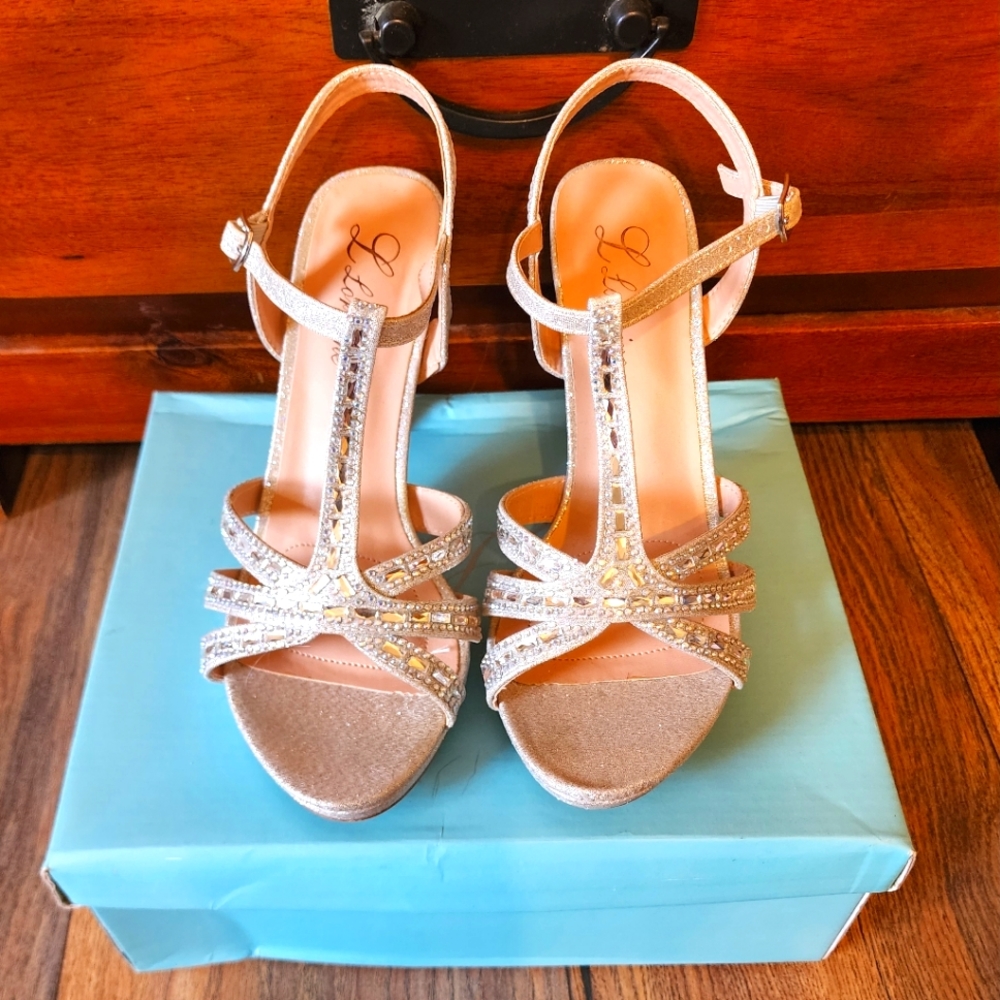 Silver glitter heels size 7